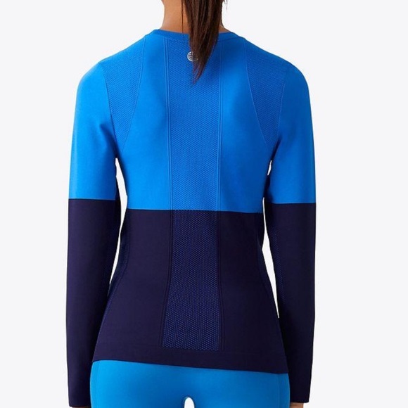 ❌❌SOLD❌❌✨TORY BURCH SPORT✨TWO-TONE SEAMLESS TOP - Picture 4 of 4